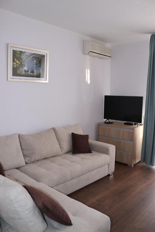 Liget Apartmanhaz Kehidakustany Ngoại thất bức ảnh