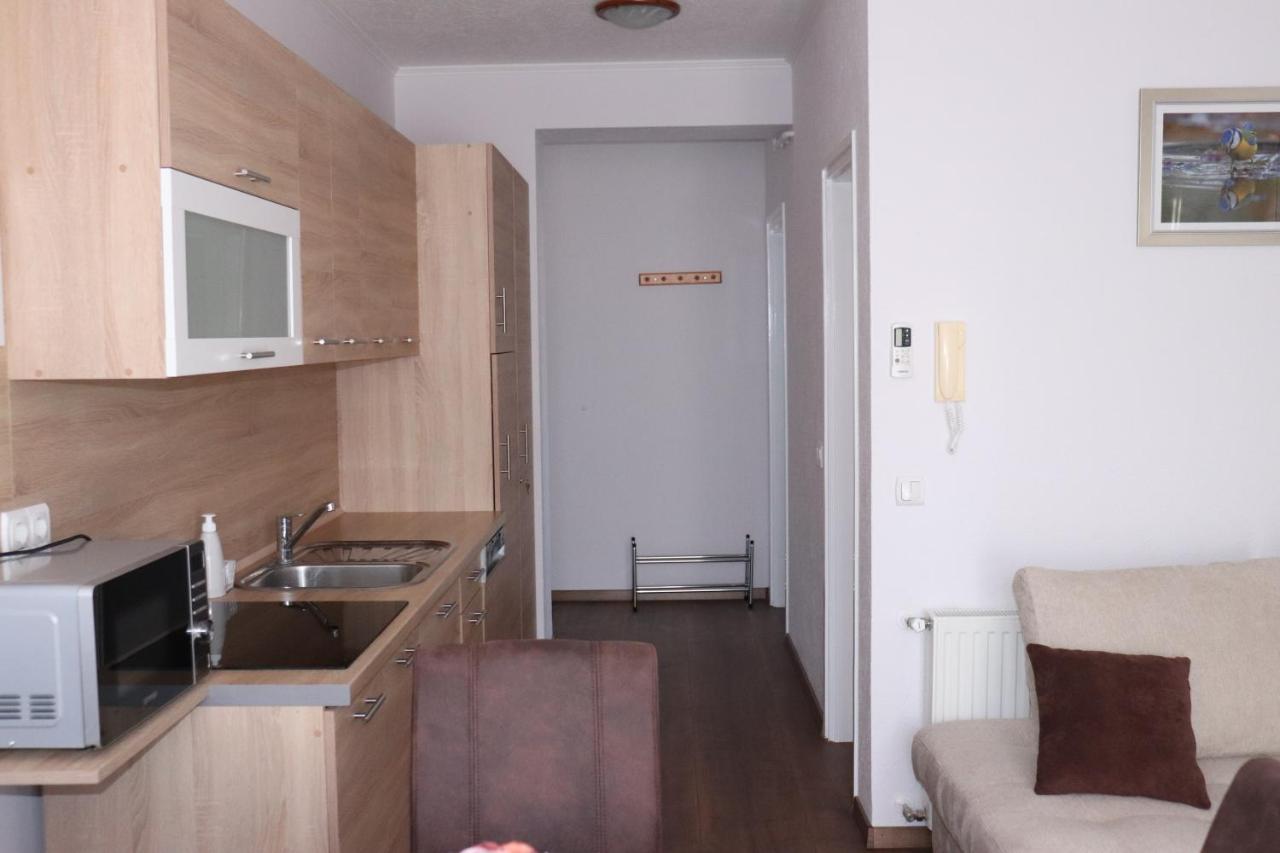 Liget Apartmanhaz Kehidakustany Ngoại thất bức ảnh