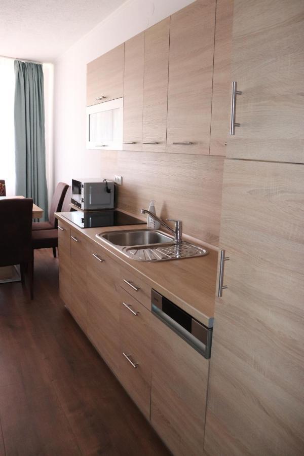 Liget Apartmanhaz Kehidakustany Ngoại thất bức ảnh
